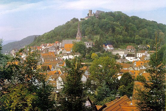 Die "Perle der oberen Lahn": Blick auf Altstadt und Landgrafenschloß
